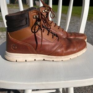 Timberland Brown Leather Lace-Up Boots with Tan Accents